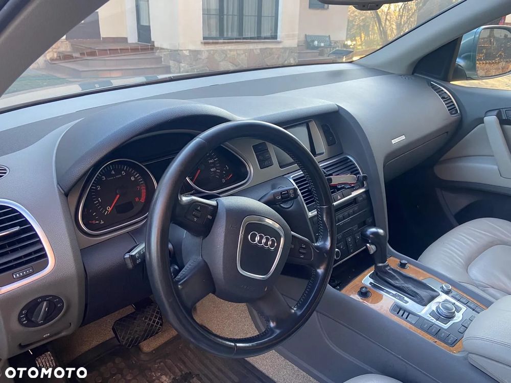 Audi Q7 - 5