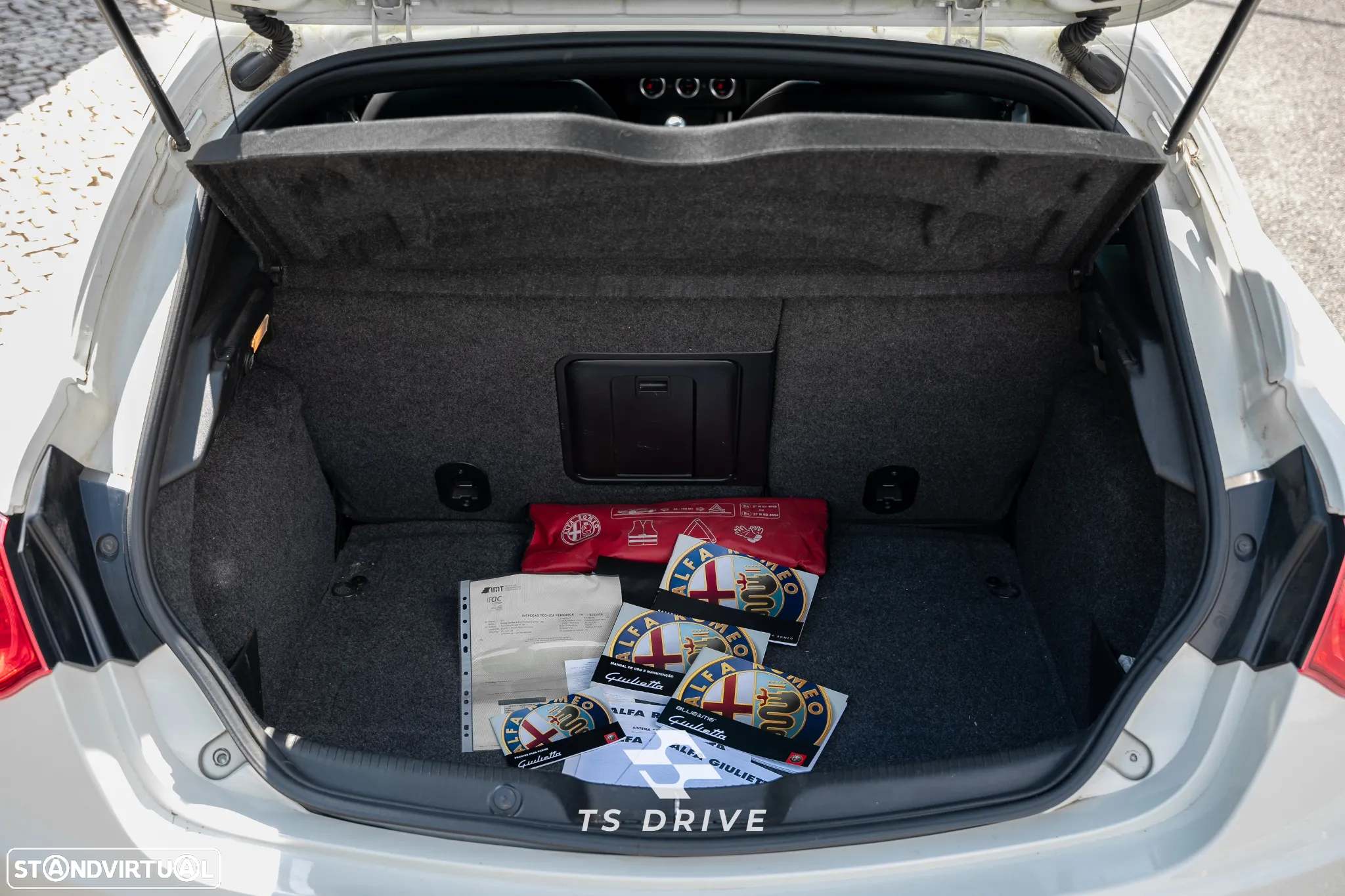 Alfa Romeo Giulietta 1.6 JTDm Veloce - 9