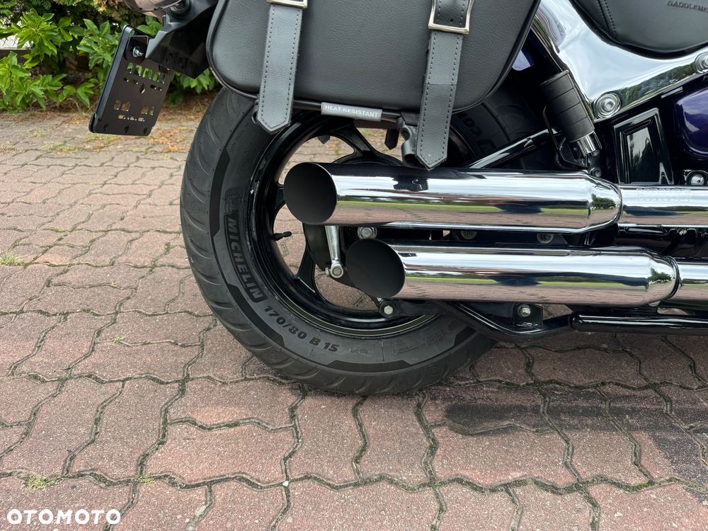 Suzuki Intruder - 14
