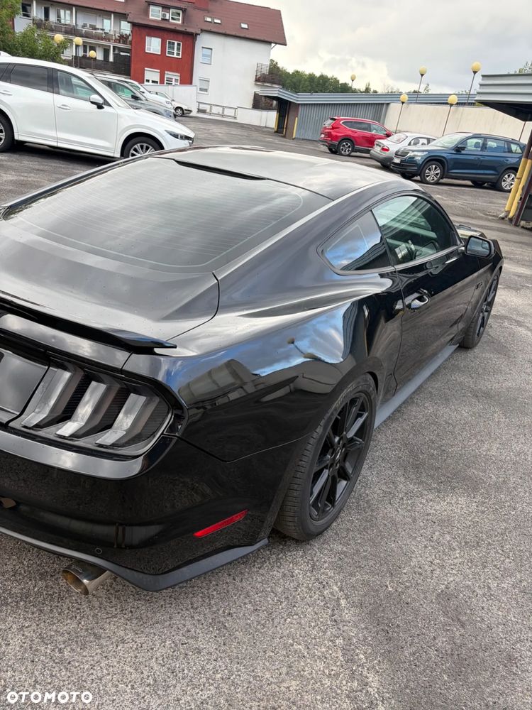 Ford Mustang 5.0 V8 GT - 4
