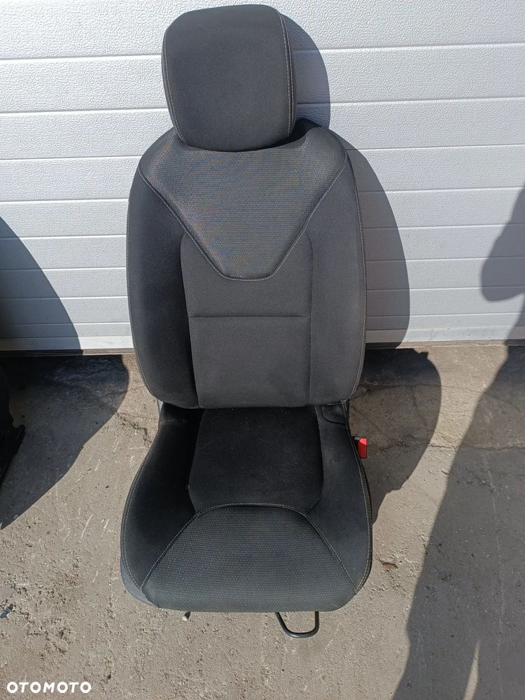 FOTEL PRAWY PRZÓD PRZEDNI RENAULT CLIO IV - 3