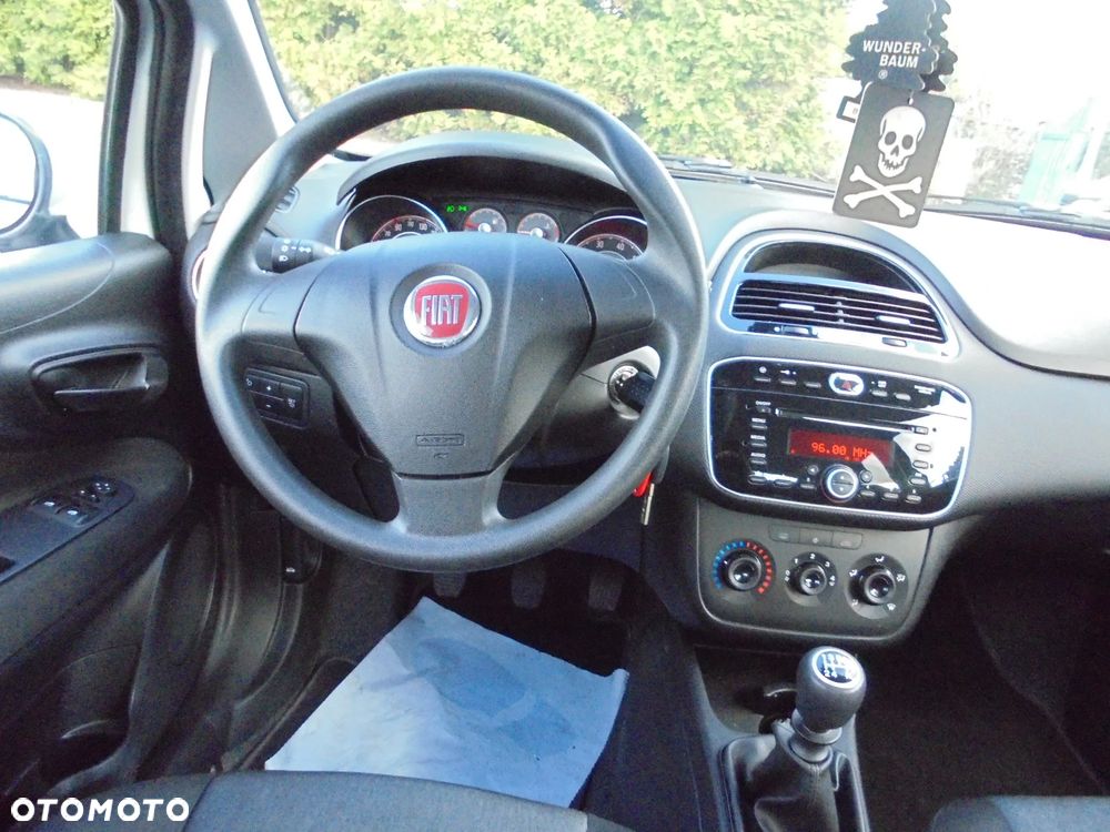 Fiat Punto 1.2 Fresh - 12