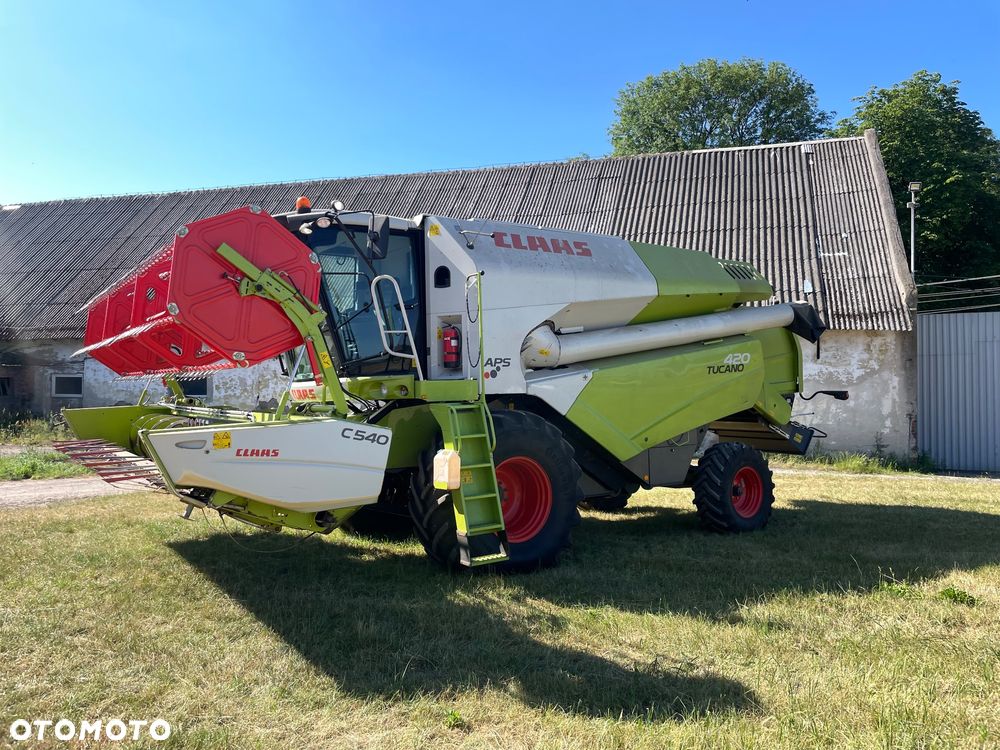 Claas Tucano 420 - 1