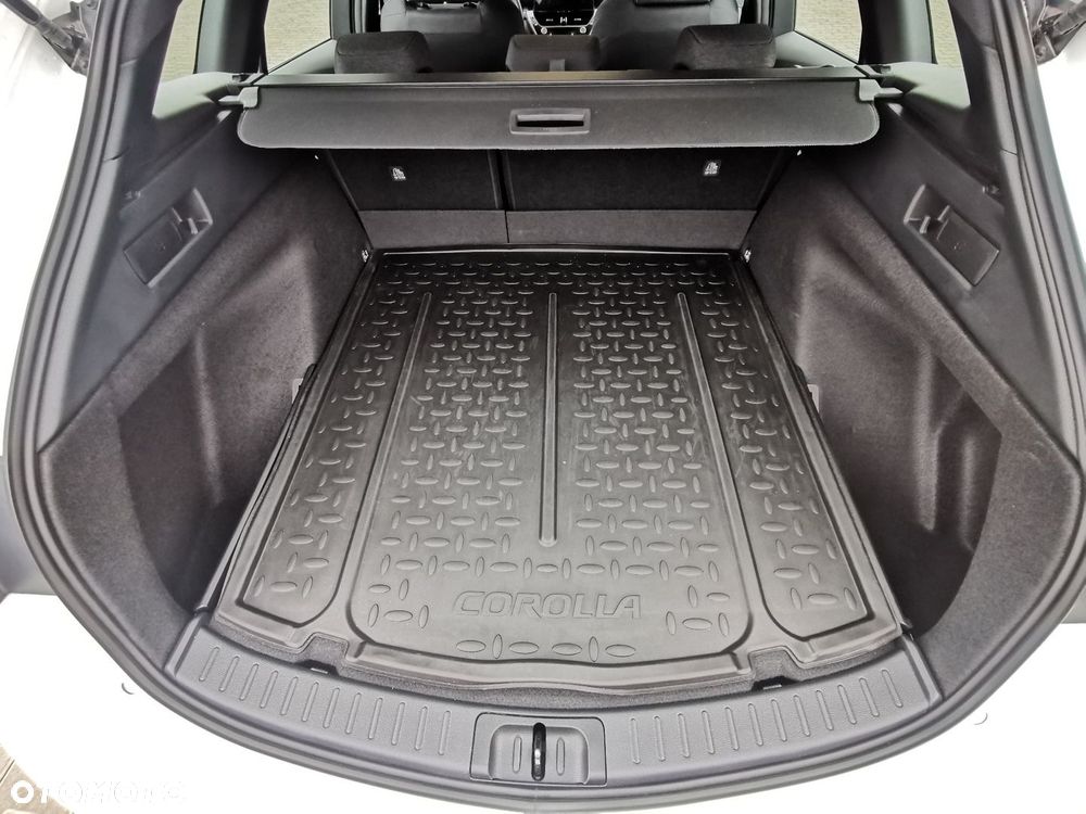 Toyota Corolla 1.8 Hybrid Comfort - 15