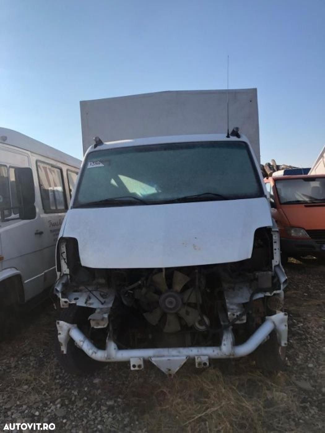 Dezmembrez Renault Mascott, motor 3.0, an 2006 - 1