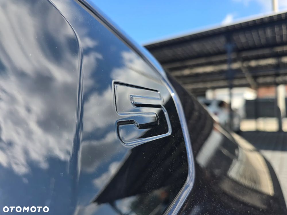 BMW Seria 5 520d xDrive - 32