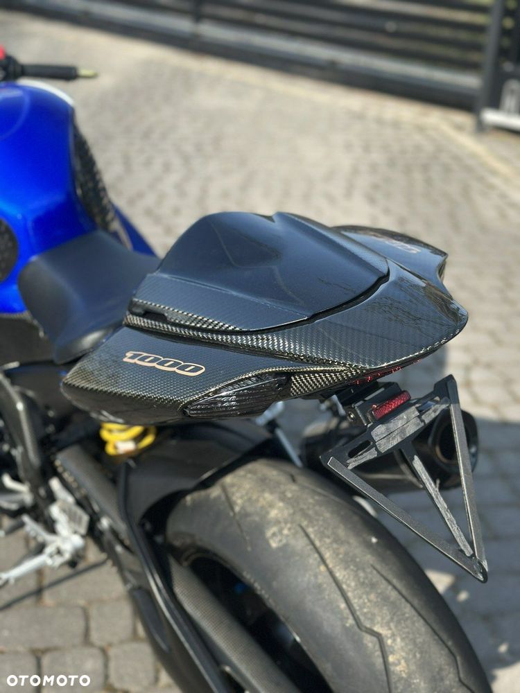 Suzuki GSX-R - 10