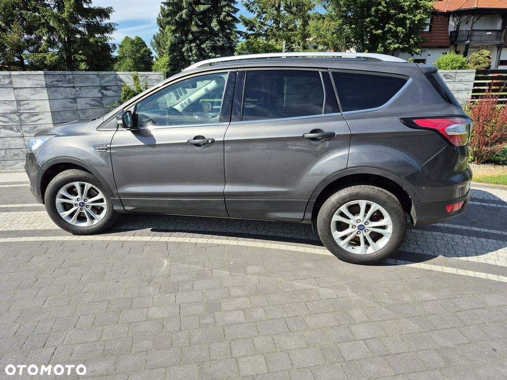 Ford Kuga - 17