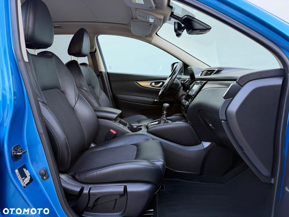 Nissan Qashqai 1.6 DIG-T N-Connecta - 29