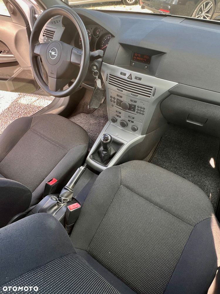 Opel Astra 1.6 - 8