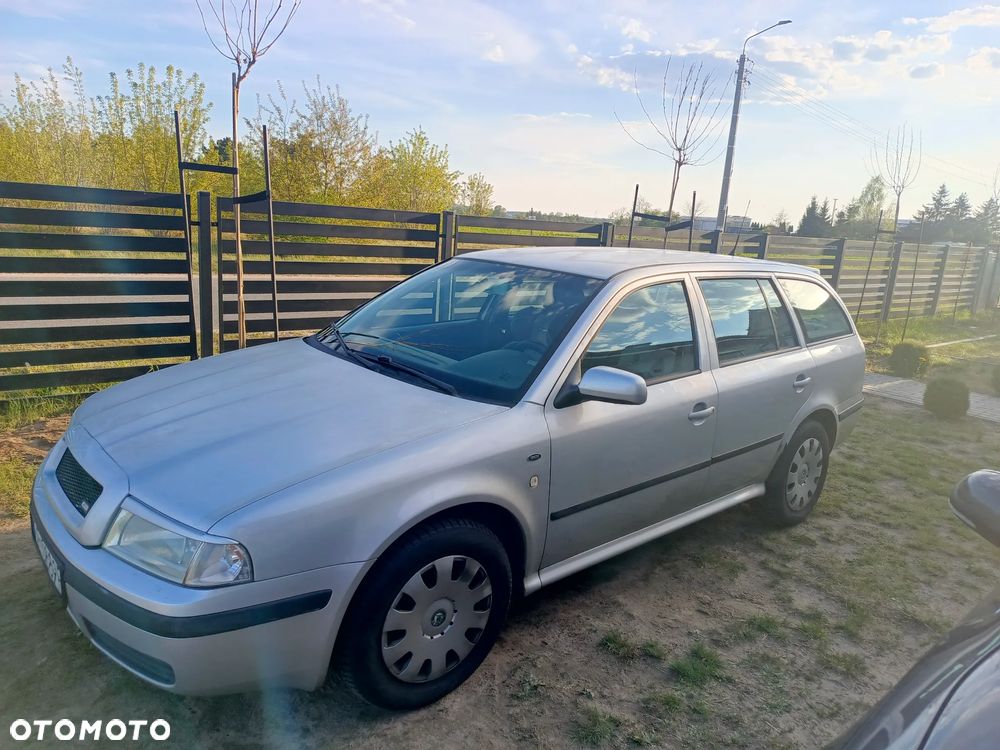 Skoda Octavia 2.0 Elegance - 1