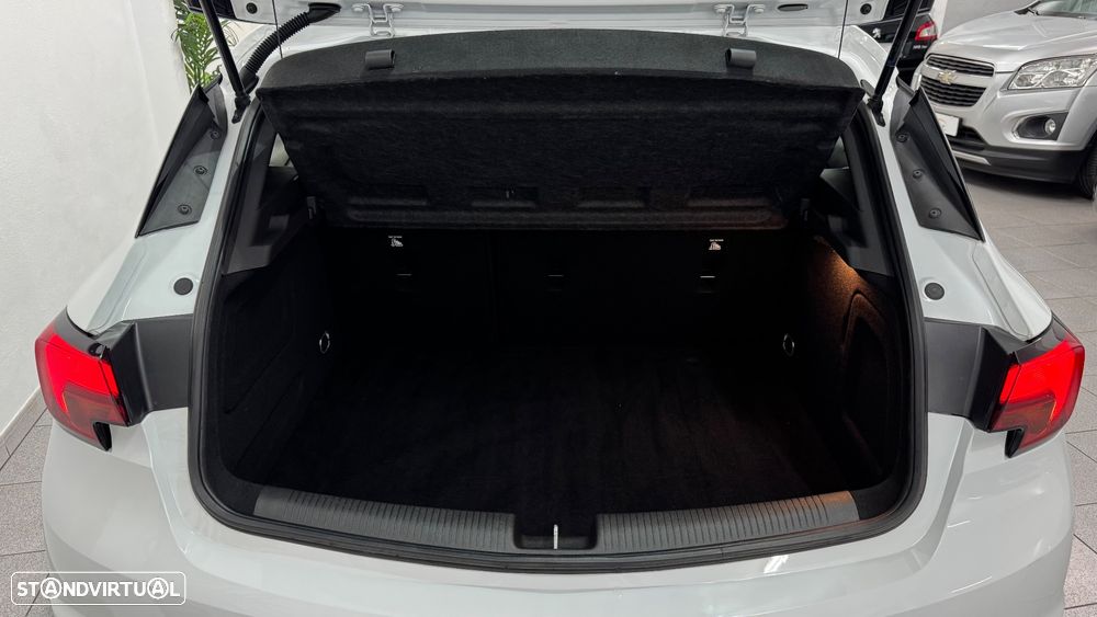 Opel Astra 1.5 D Design & Tech S/S - 33