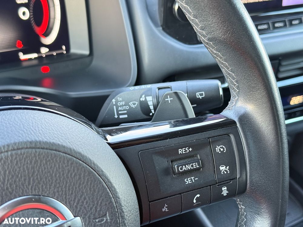 Nissan Qashqai 1.3 157CP 2WD DCT N-Connecta - 33