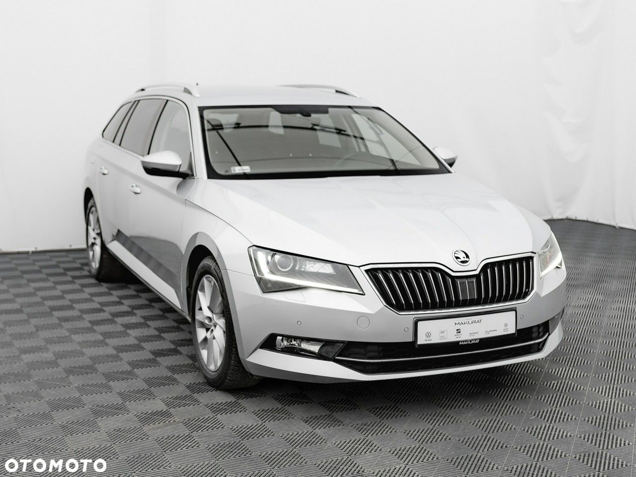 Skoda Superb 1.5 TSI ACT Ambition DSG - 4
