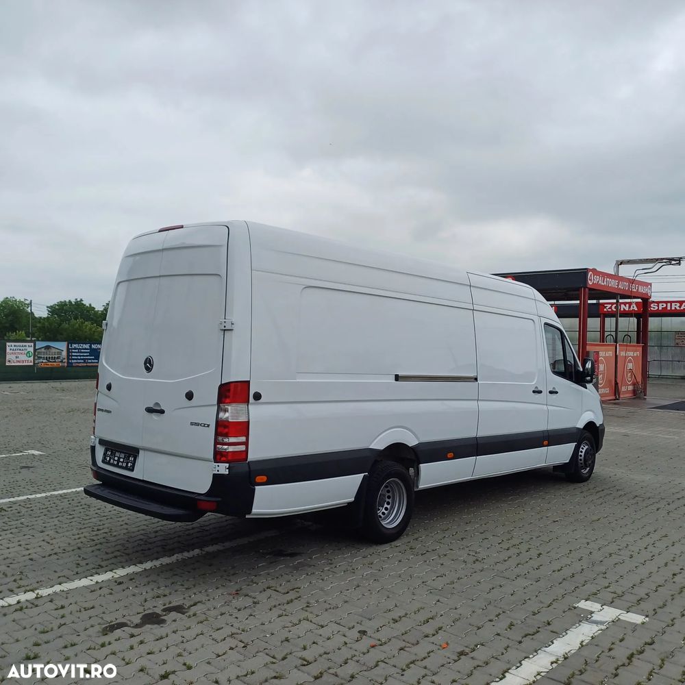 Mercedes-Benz Sprinter - 15