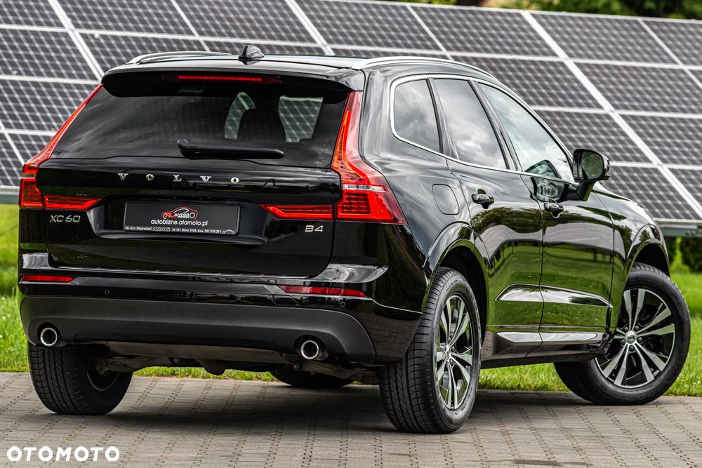 Volvo XC 60 B4 D Ultimate Dark - 9