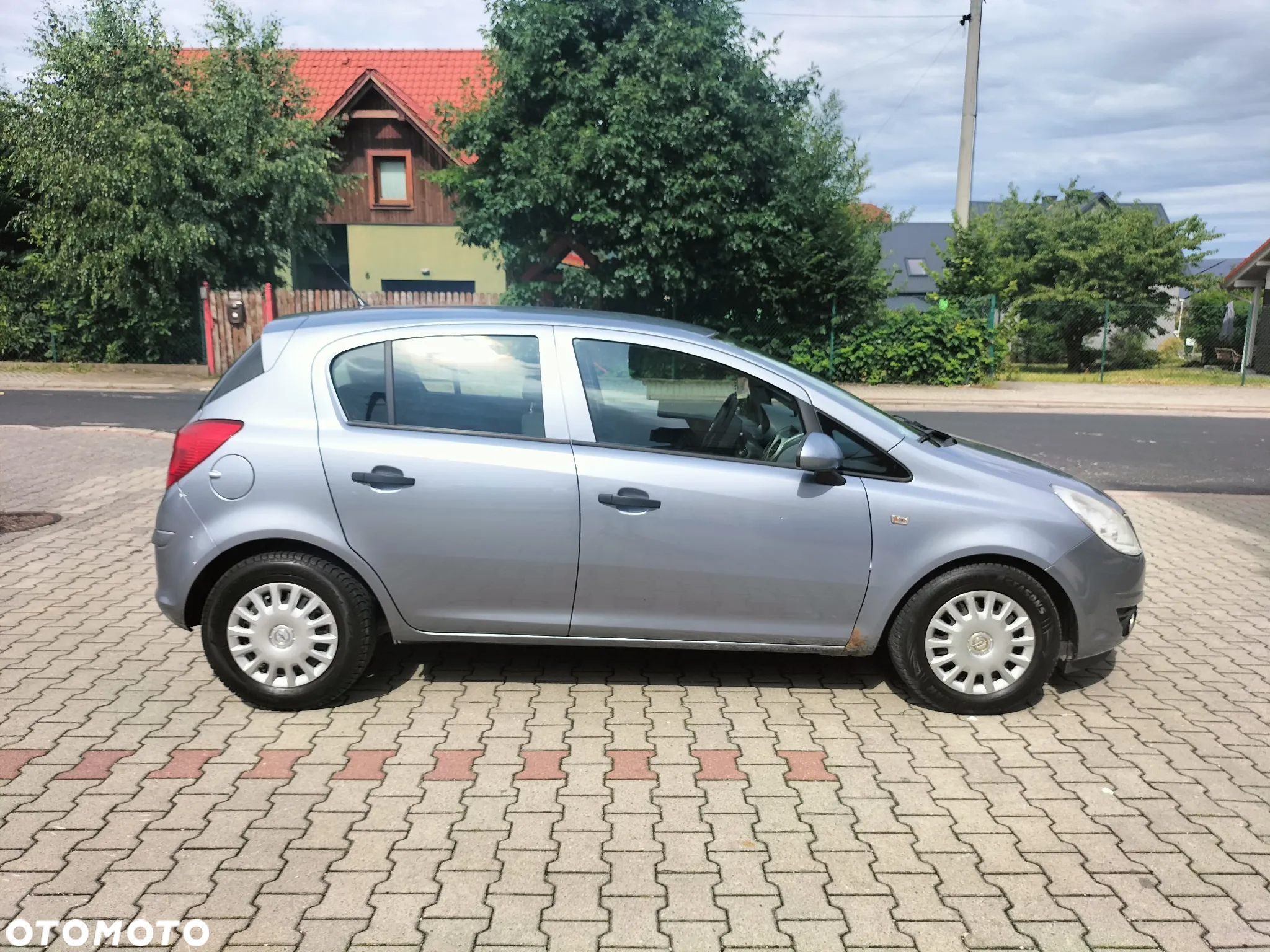 Opel Corsa 1.2 16V Essentia - 5