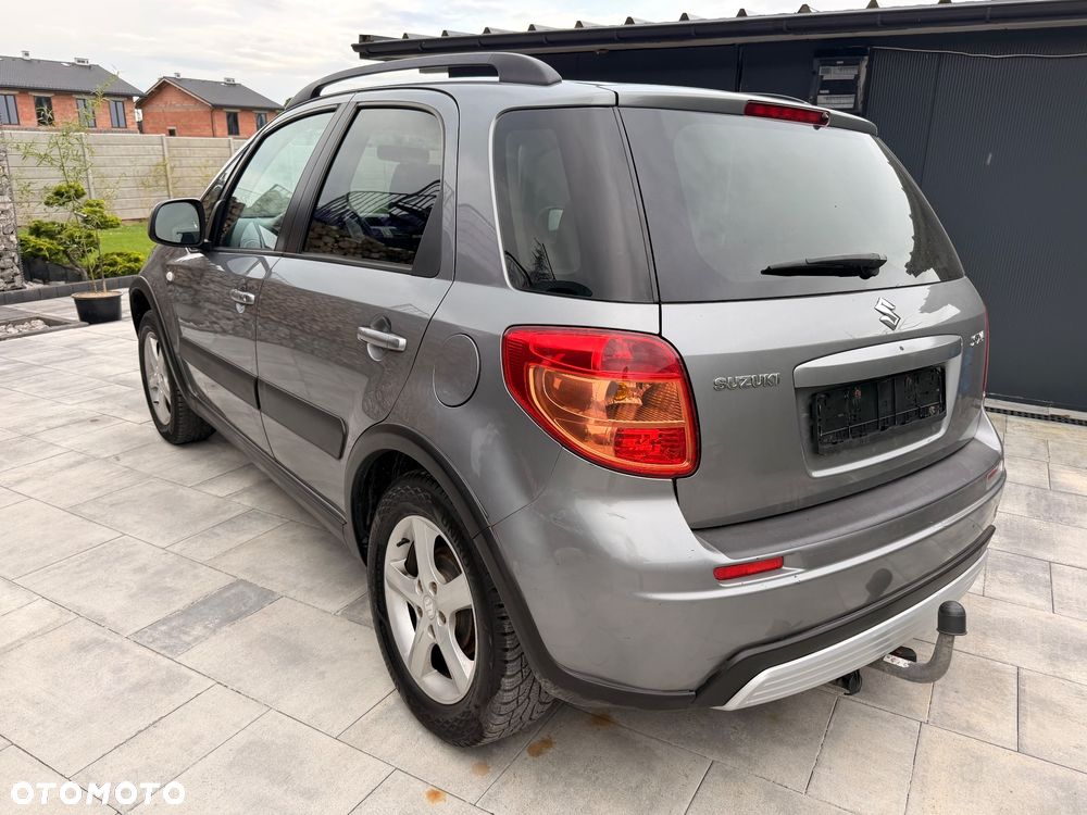 Suzuki SX4 - 5