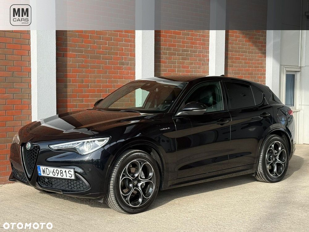 Alfa Romeo Stelvio - 1