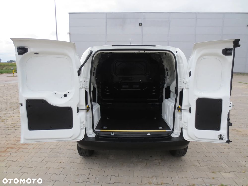 Fiat FIORINO SALON PL. ORYGINAŁ LAKIER I NISKI PRZEBIEG - 21