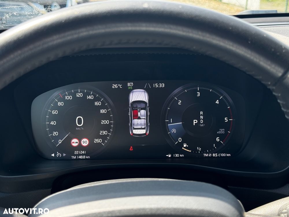 Volvo XC 40 D3 Momentum Pro - 9