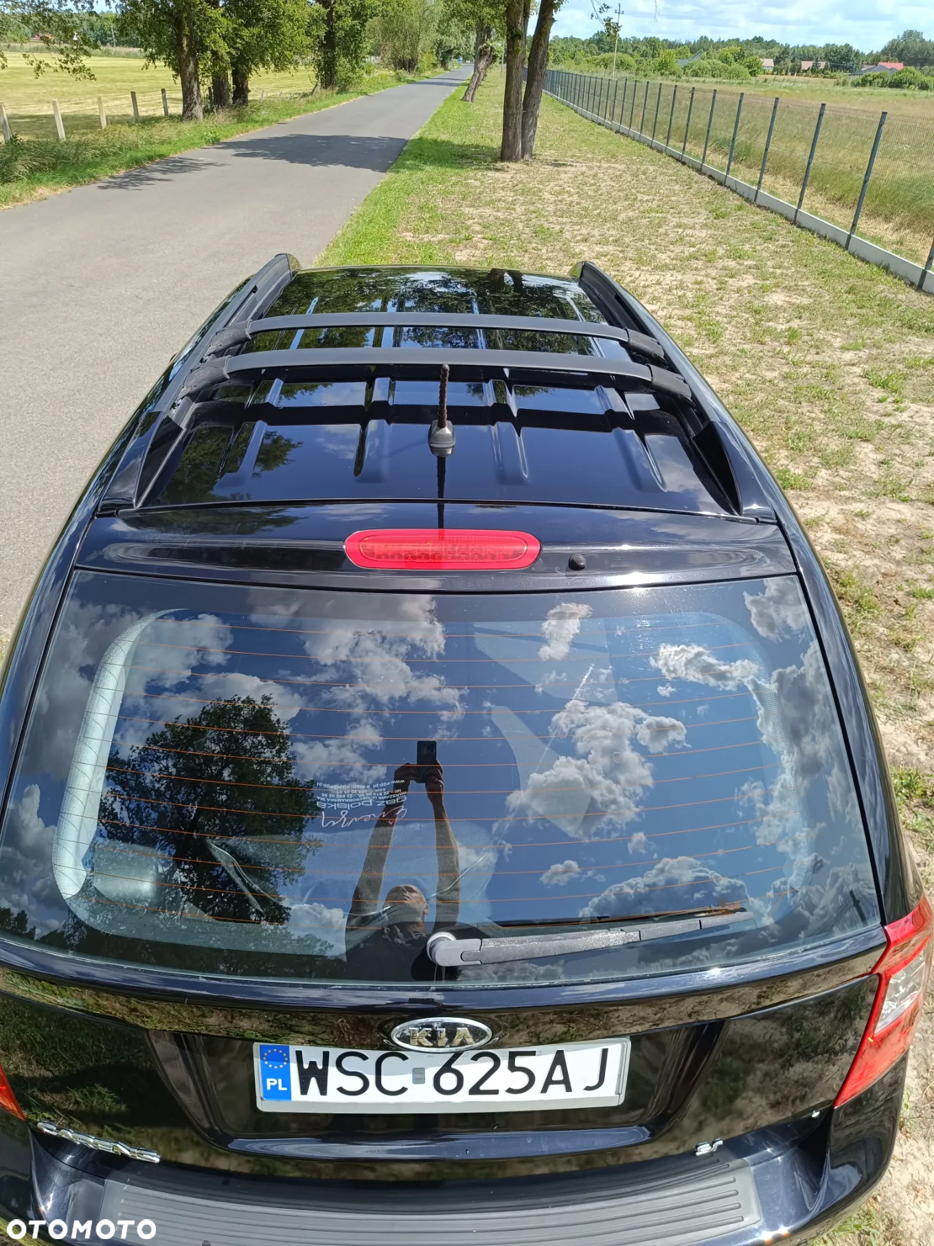Kia Carens - 27