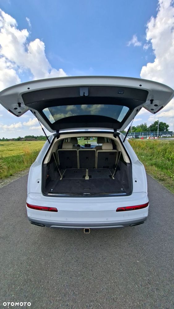Audi Q7 - 10