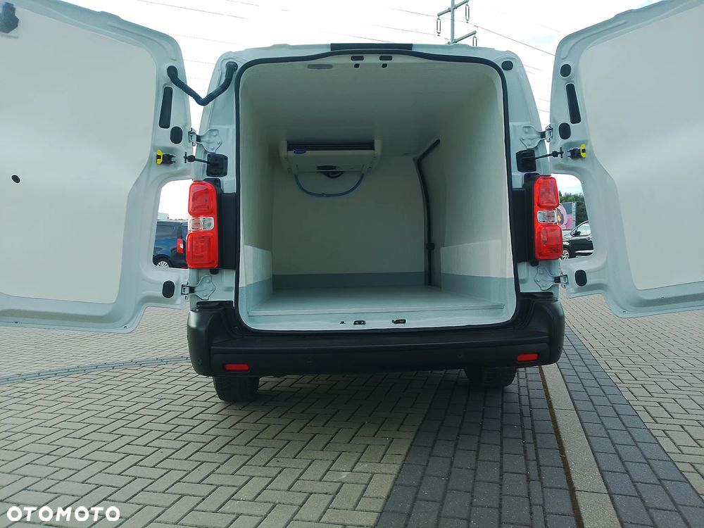 Toyota Proace Scudo Expert Vivaro Jumpy L2 L3 Long Maxi Automat Izoterma Chłodnia Mroźnia minus 20st 220V na stoku 3os 3 Eupal finansowanie gwarancja - 17