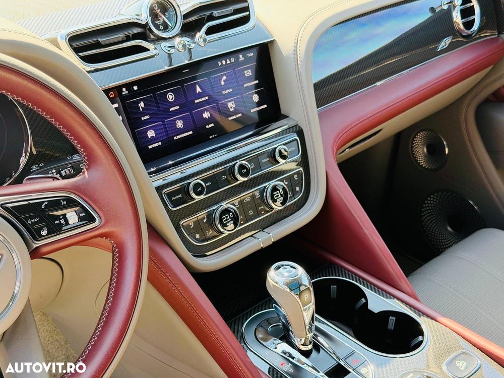 Bentley Bentayga - 12