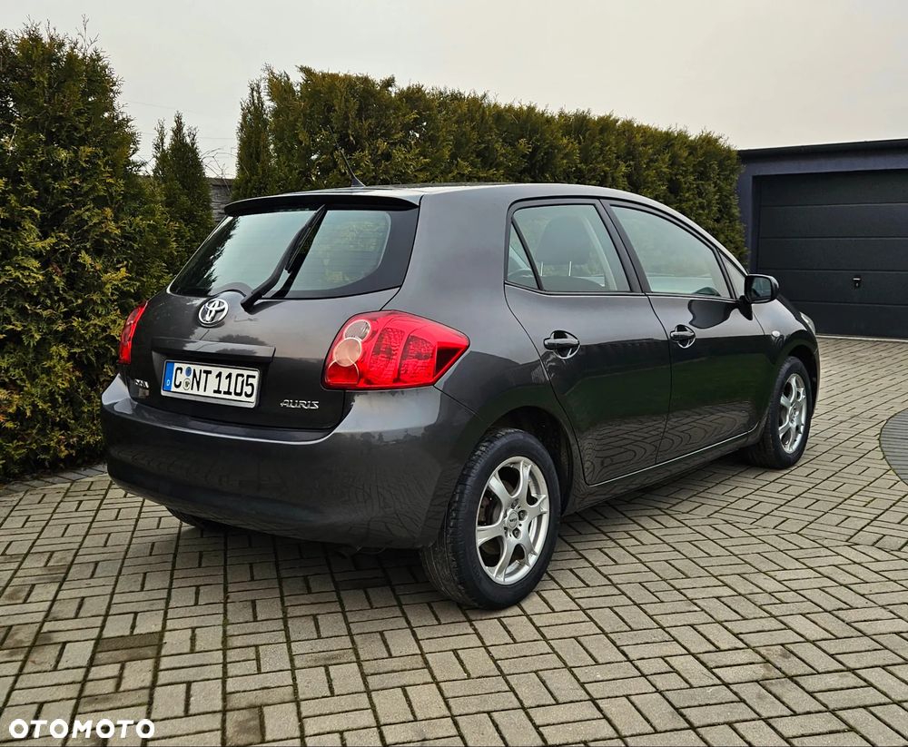 Toyota Auris 1.6 VVT-i Executive - 15