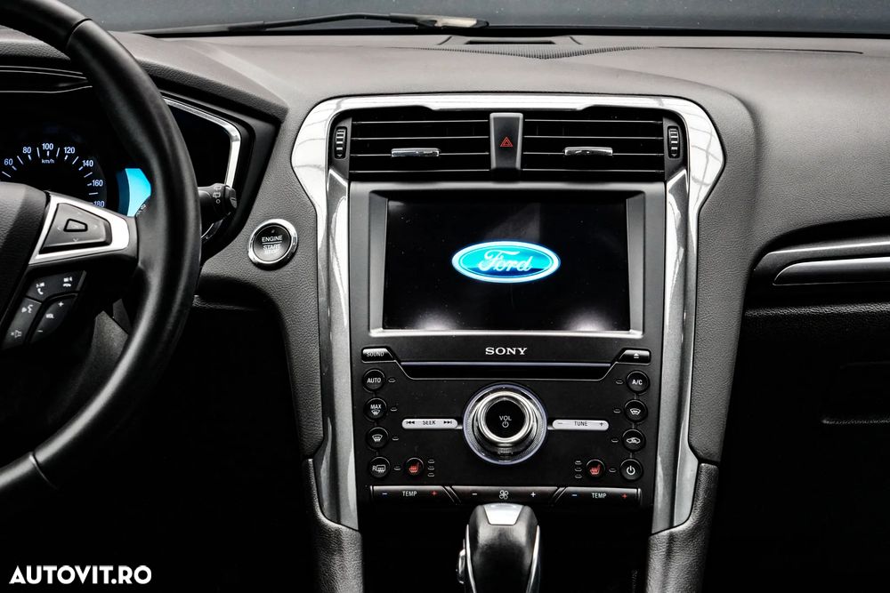Ford Mondeo 2.0 HEV Titanium - 18