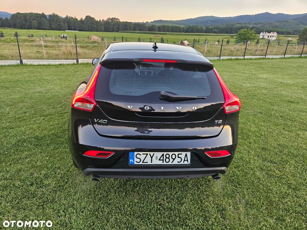 Volvo V40 T2 - 17