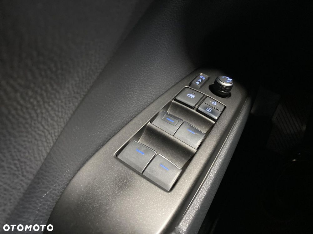 Toyota Camry 2.5 Hybrid Prestige CVT - 20