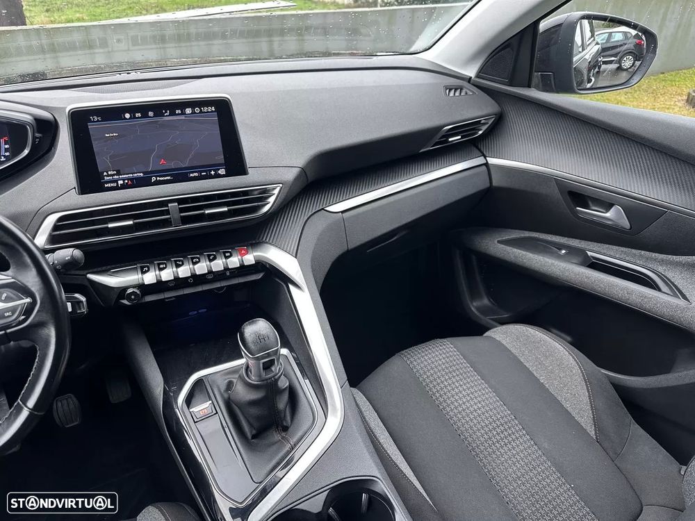 Peugeot 5008 1.2 PureTech Allure Pack - 38