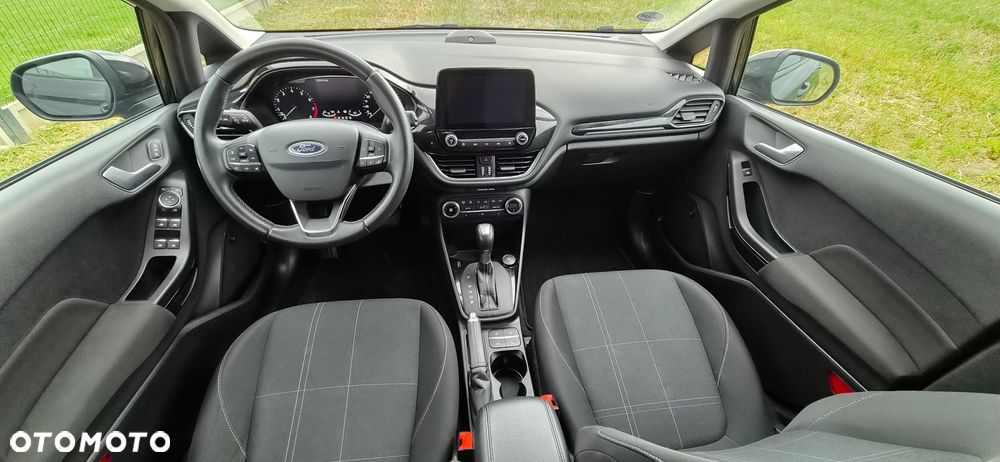 Ford Fiesta - 9