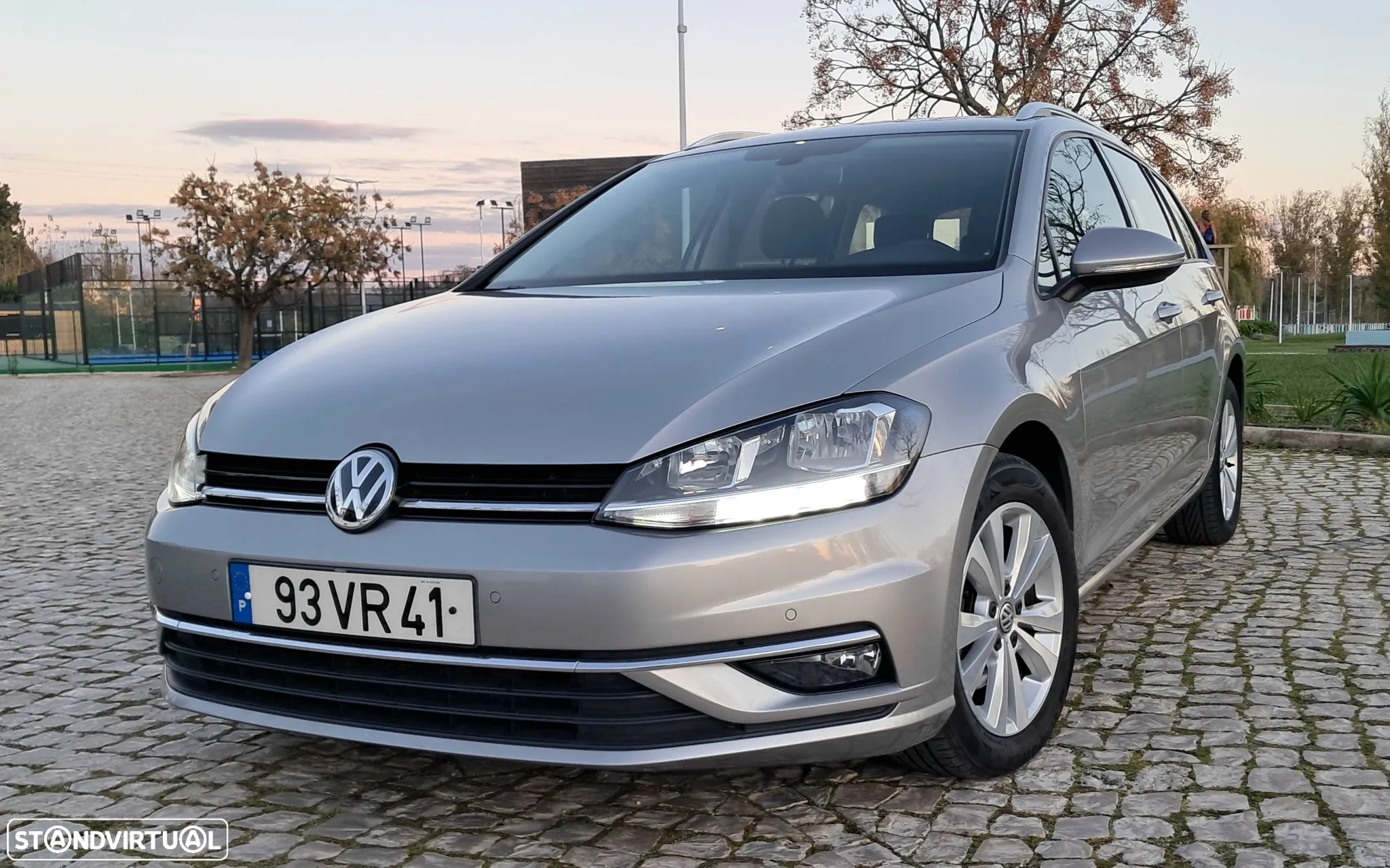 VW Golf Variant 1.6 TDi Confortline - 3