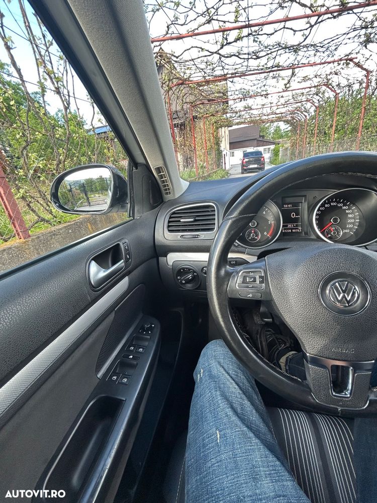Volkswagen Golf 1.6 TDI DPF MATCH - 3