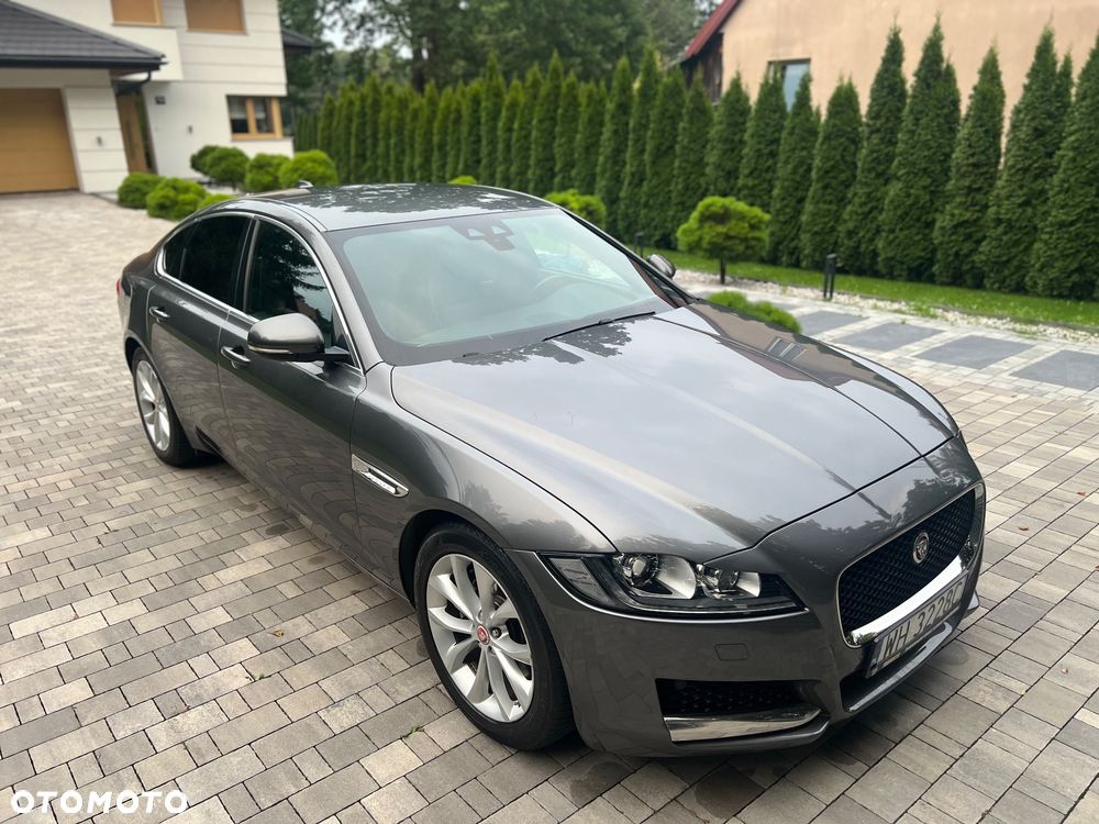 Jaguar XF 2.0 i4D Prestige - 8