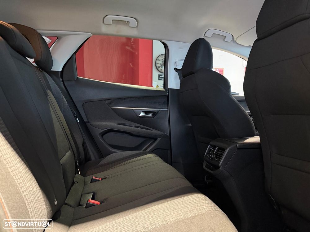 Peugeot 3008 1.5 BlueHDi Style - 17