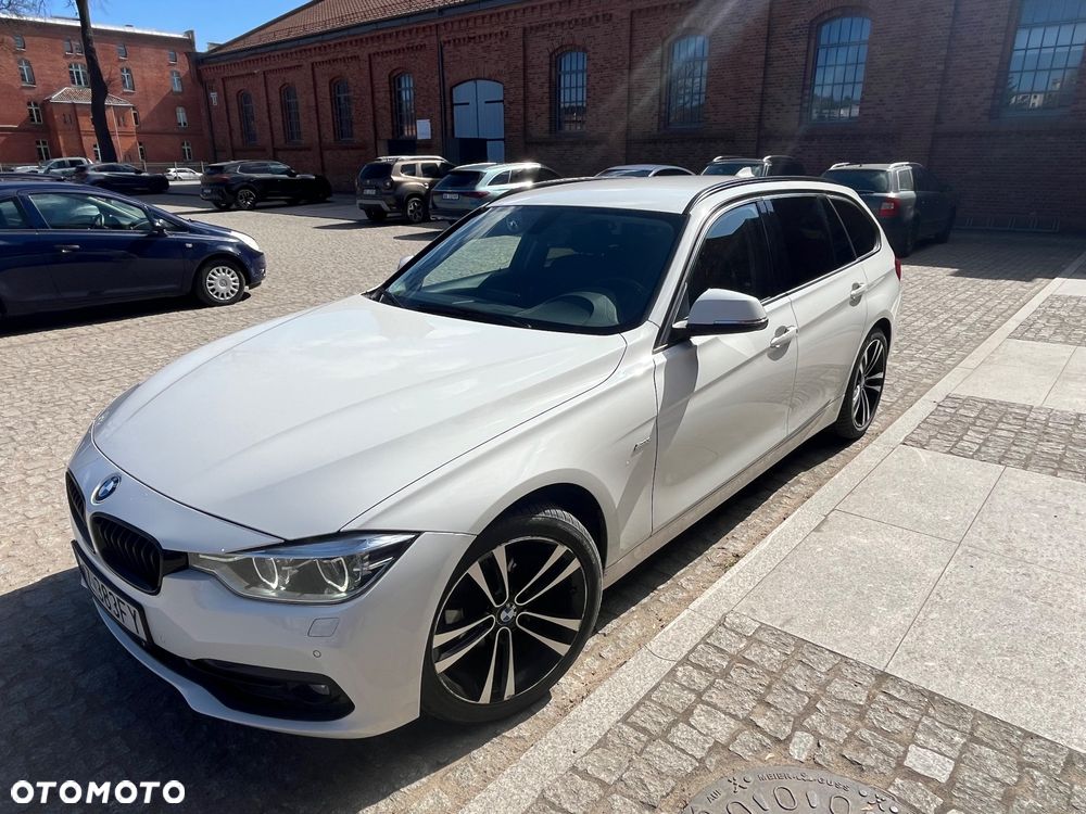 BMW Seria 3 318i Sport Line - 15