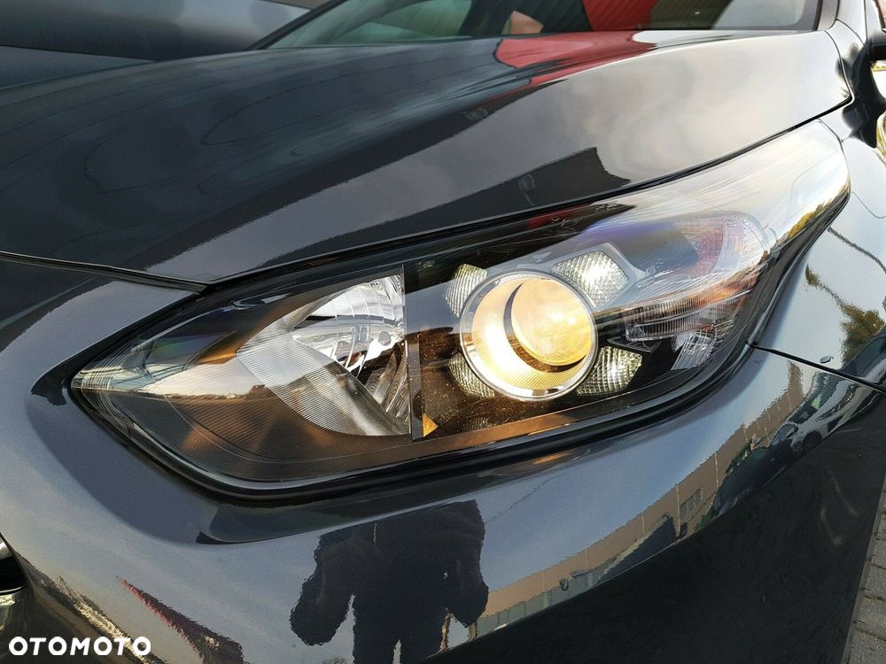 Kia Ceed 1.5 T-GDI M - 10