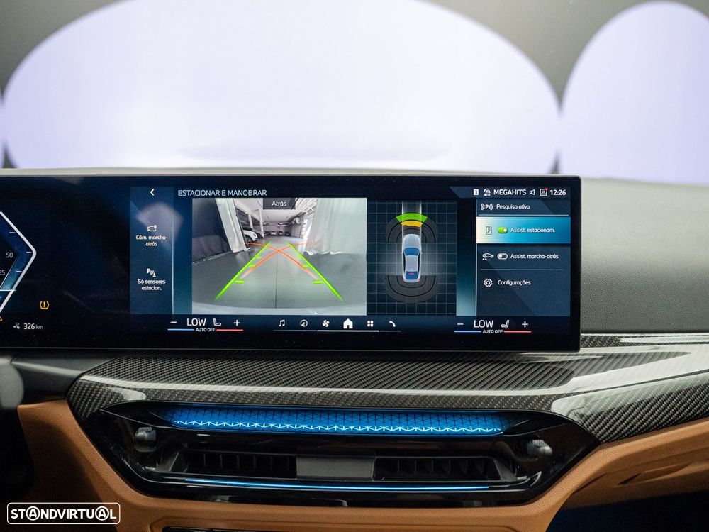 BMW i4 - 33