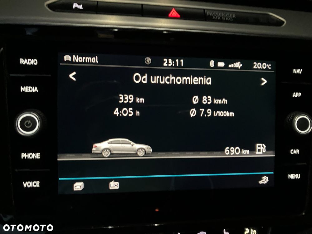 Volkswagen Passat 1.8 TSI BMT Highline - 36