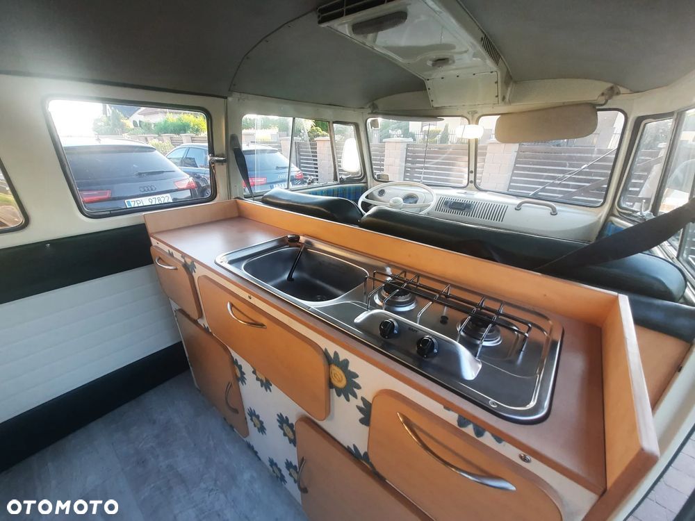 Volkswagen Transporter - 8