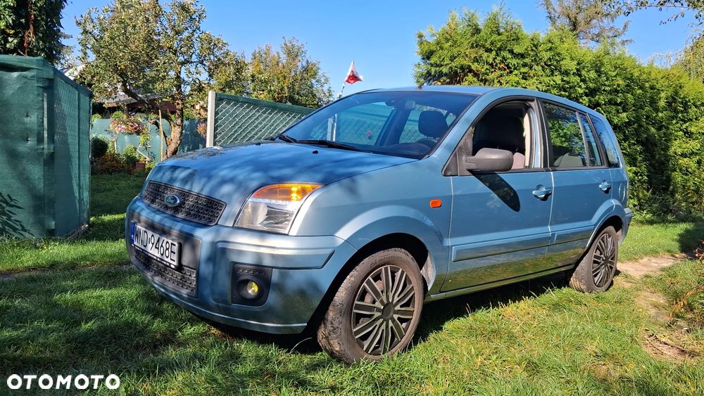 Ford Fusion 1.4 + - 2