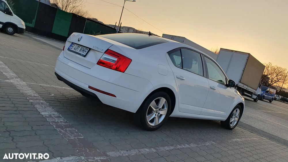 Skoda Octavia 1.6 TDI Style - 2