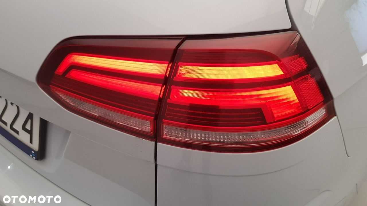 Volkswagen Golf - 16