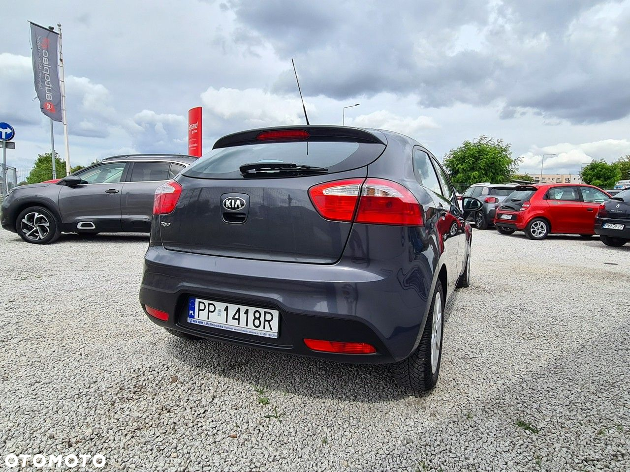 Kia Rio 1.2 L - 10