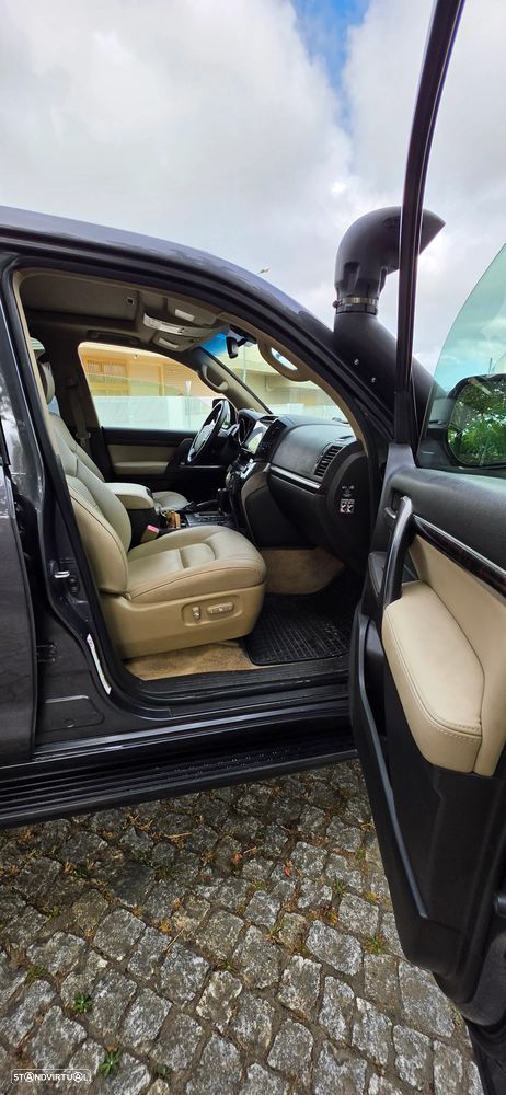 Toyota Land Cruiser 4.5 D-4D V8 - 6