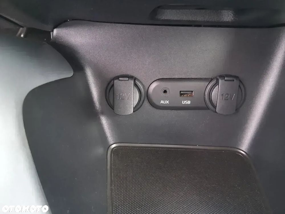 Kia Ceed 1.6 GDI Fifa World Cup Edition - 14